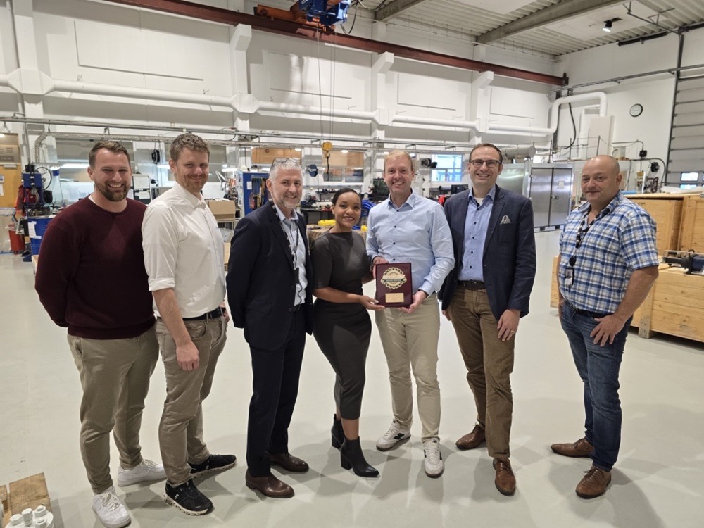 Here Stephanie White is pictured alongside Nordic Flow AS and IKM companies’ ASP leaders.