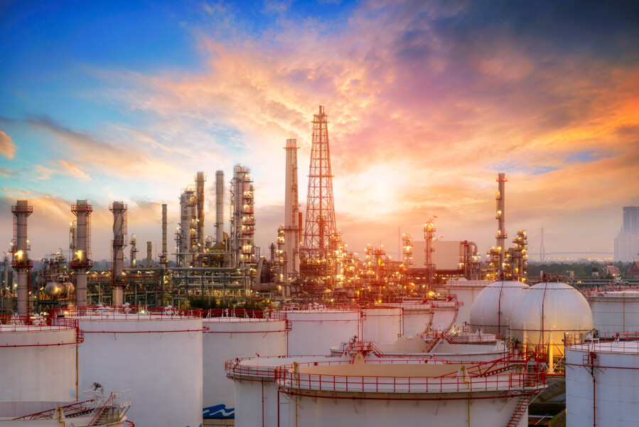 Oil refinery and petrochemical platn